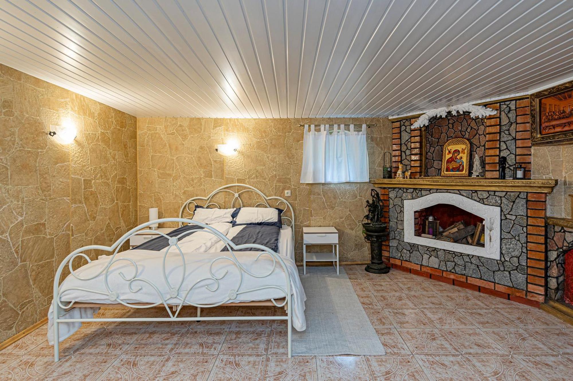 Spacious Studio Apartment By Polo Apartments Каунас Экстерьер фото